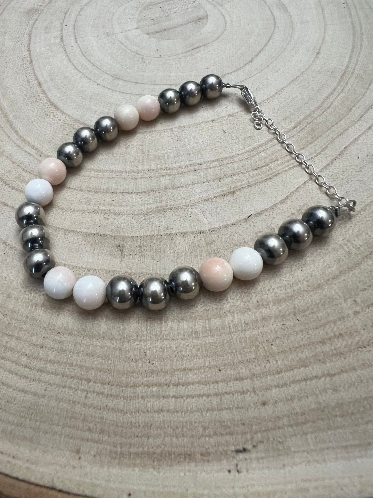 8mm Sterling Silver Pearls bracelet with pink conch beads - 6 inch bracelet